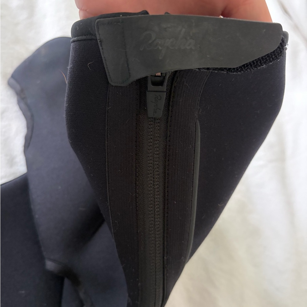 Rapha Black Cycling Shoe Covers - Picture 3 of 6